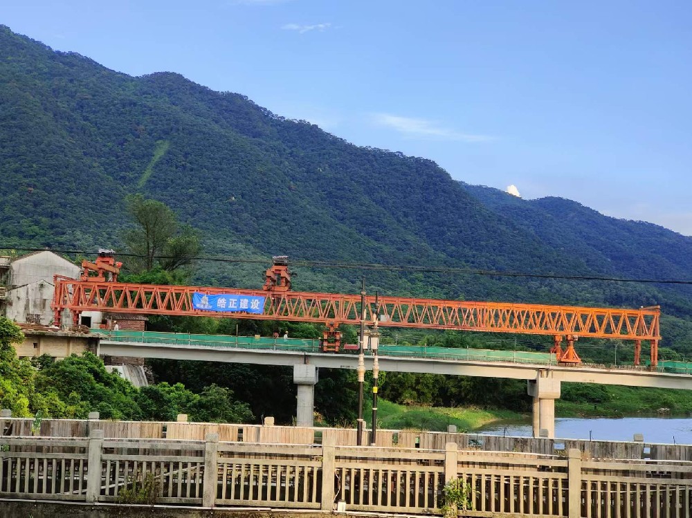 南山镇旧漫江墟人行桥建设工程